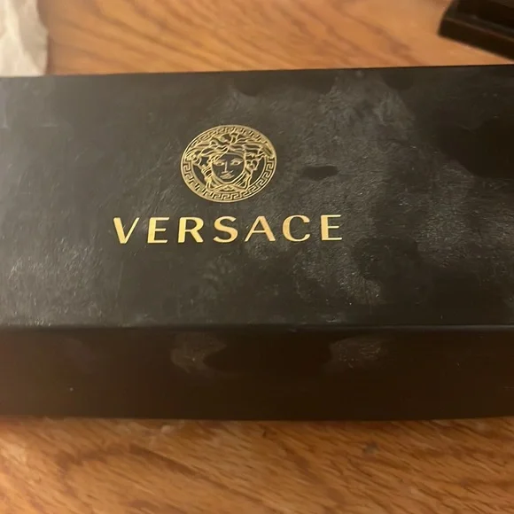 Pair of great used Versace Sunglasses with original box - Picture 2 of 5